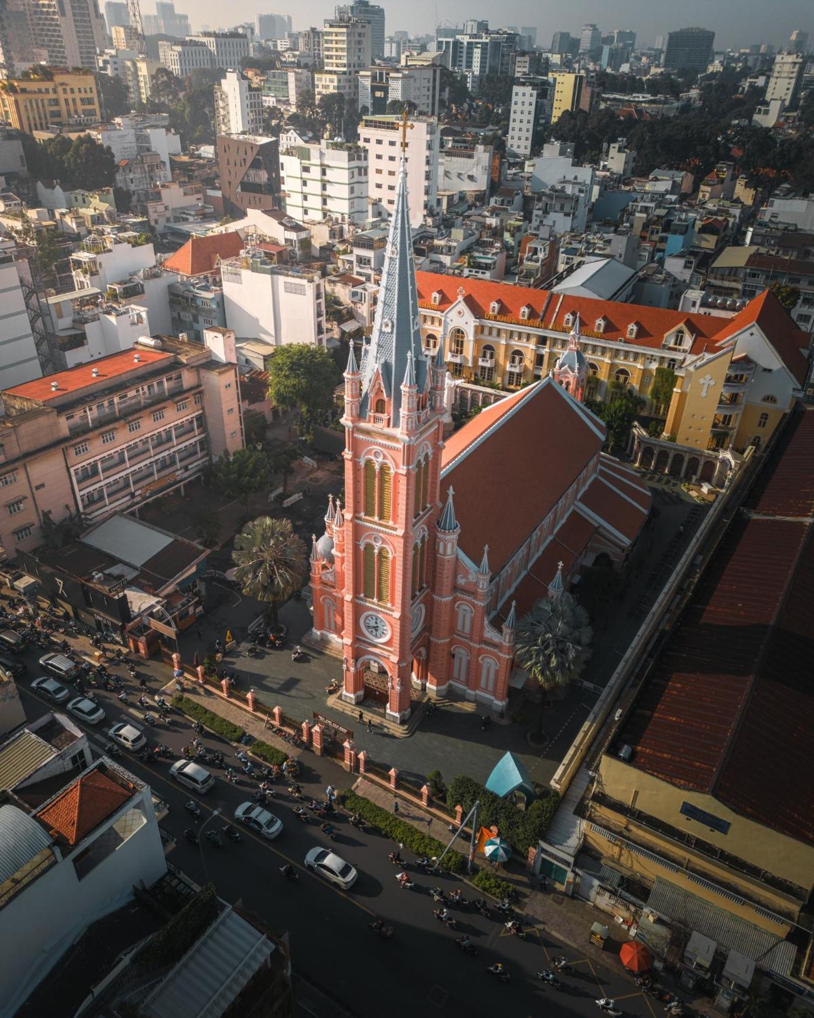 Jade Garden - Secret Courtyard In Saigon Hotel 4*